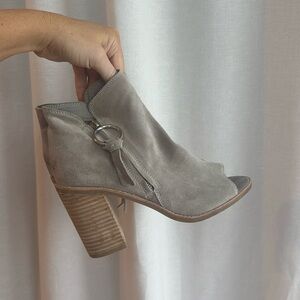 Dolce Vita Peep Toe Booties Size 8.5